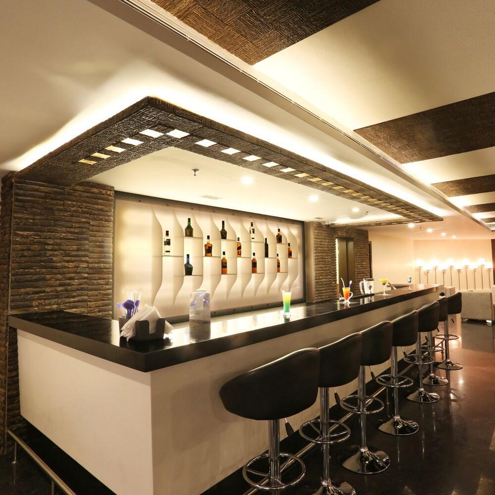 Golden Tulip Jaipur Hotel Kültér fotó