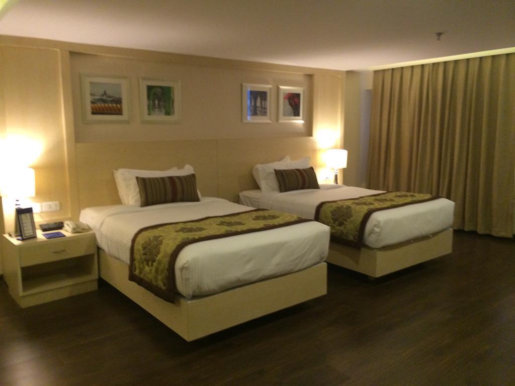 Golden Tulip Jaipur Hotel Kültér fotó