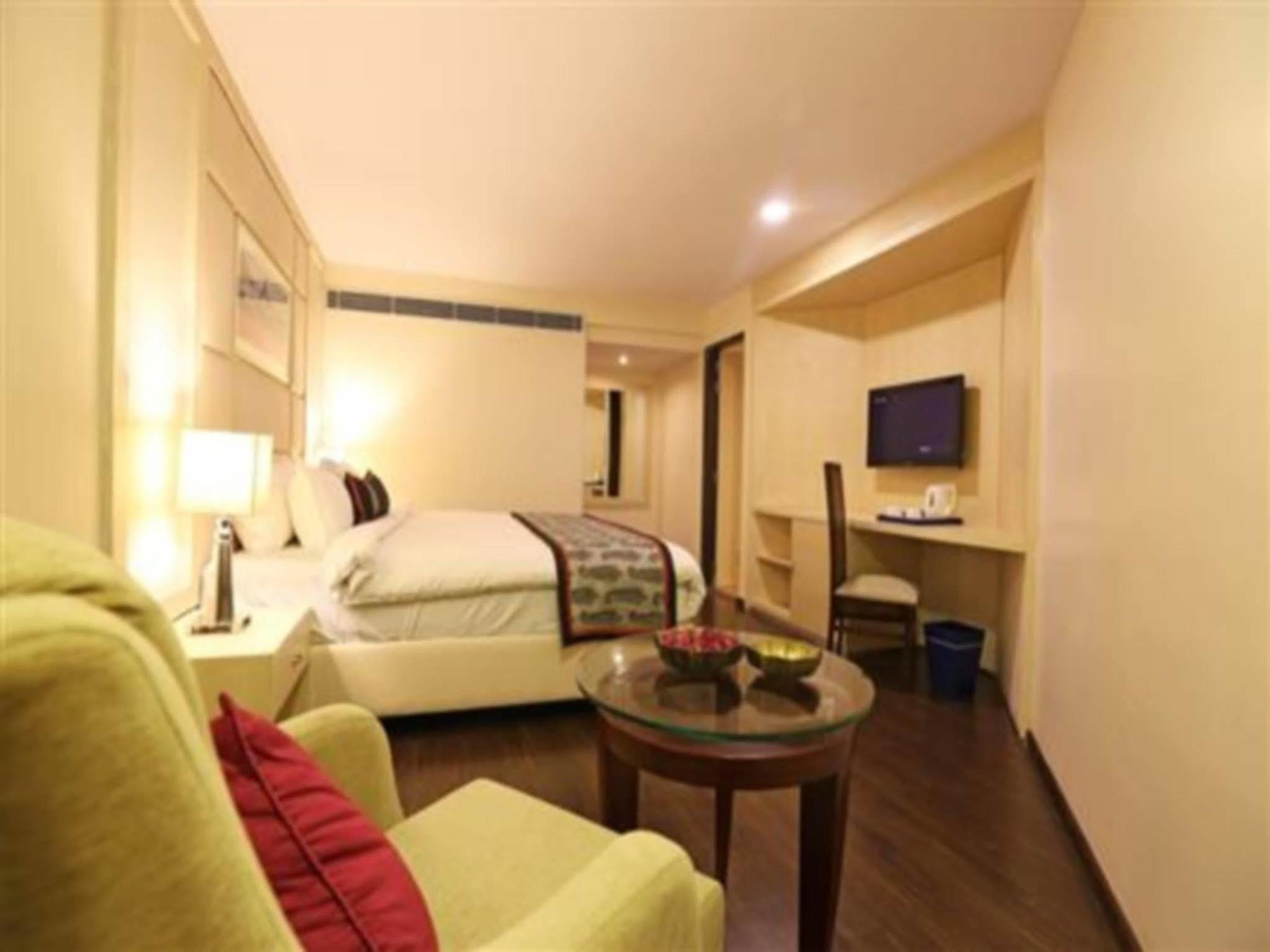 Golden Tulip Jaipur Hotel Kültér fotó