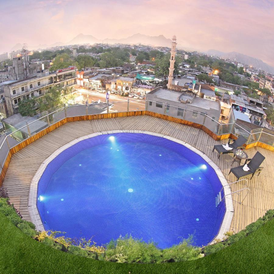 Golden Tulip Jaipur Hotel Kültér fotó